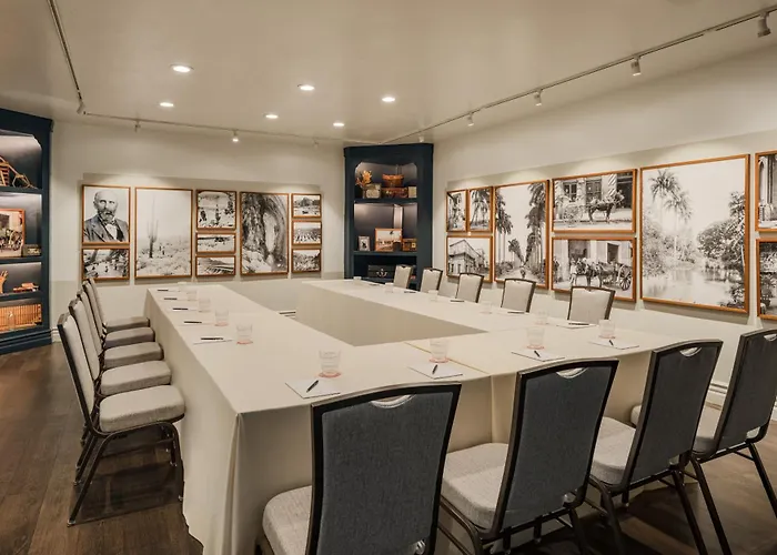 The Scott & 4* Scottsdale